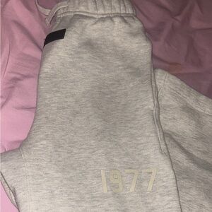 Kids Essentials 1977 Sweatpants